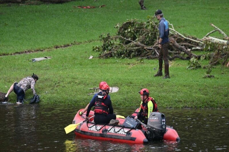 டெக்சாஸில் கோரத்தாண்டவம் ஆடும் வெள்ளம்!  பலி எண்ணிக்கை 95-ஐ தாண்டியது