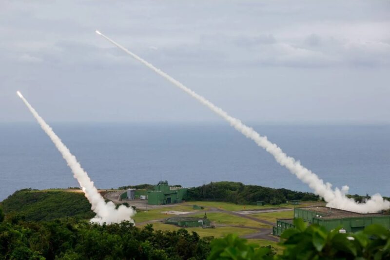 சீனாவை நடுங்க வைக்கும் தைவானின் அதிநவீன HIMARS பயிற்சி!