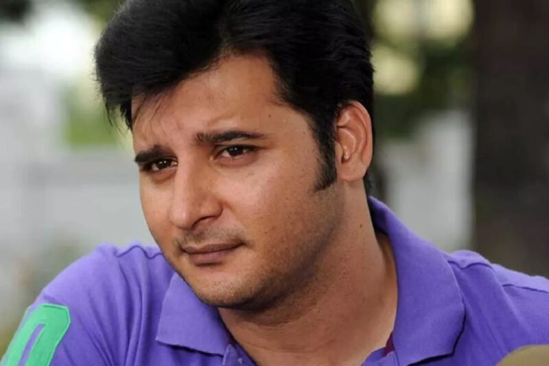 திரையுலகின் இருண்ட பக்கம்: சாக்லேட் பாய் அப்பாஸ் நியூசிலாந்தில் டாக்ஸி ஓட்டுகிறார் !