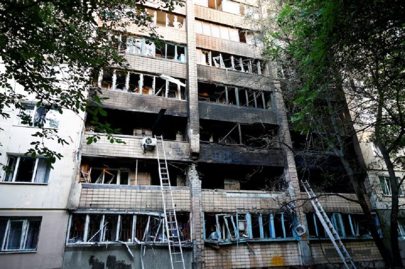 உக்ரைன்: கியூவ் நகரில் ரஷ்யாவின் இரவுநேர டிரோன் தாக்குதலில் 14 பேர் காயம்