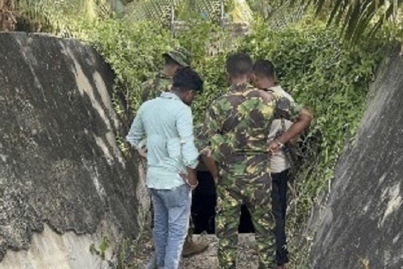 புதுக்குடியிருப்பில் விடுதலைப்புலிகளின் ஆயுதங்களைத் தேடி அகழ்வு !