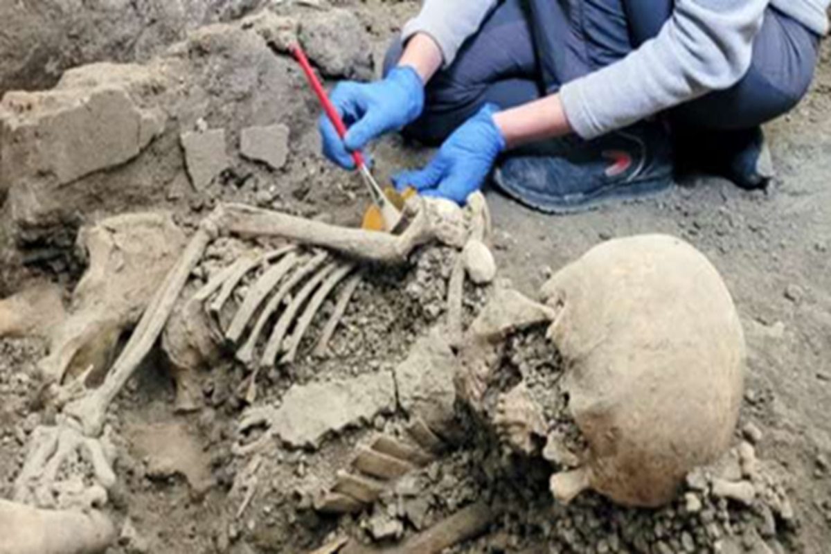 செம்மணியில் தொடரும் மர்மம்! ஒரே நாளில் 7 எலும்புக்கூடுகள்: மொத்த எண்ணிக்கை 111 ஆக உயர்வு!