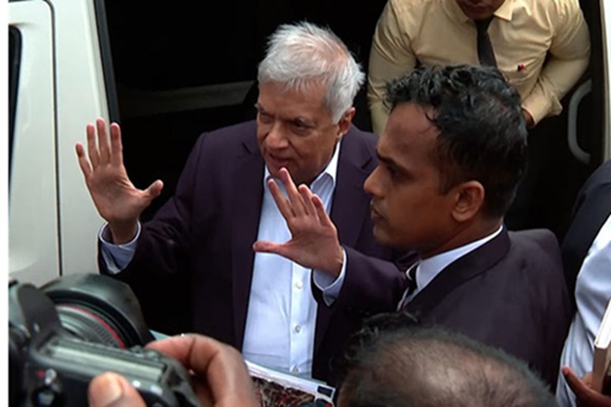 முன்னாள் ஜனாதிபதி ரணில் விக்கிரமசிங்கவை விளக்கமறியலில் வைக்குமாறு உத்தரவு’ (VIDEO)