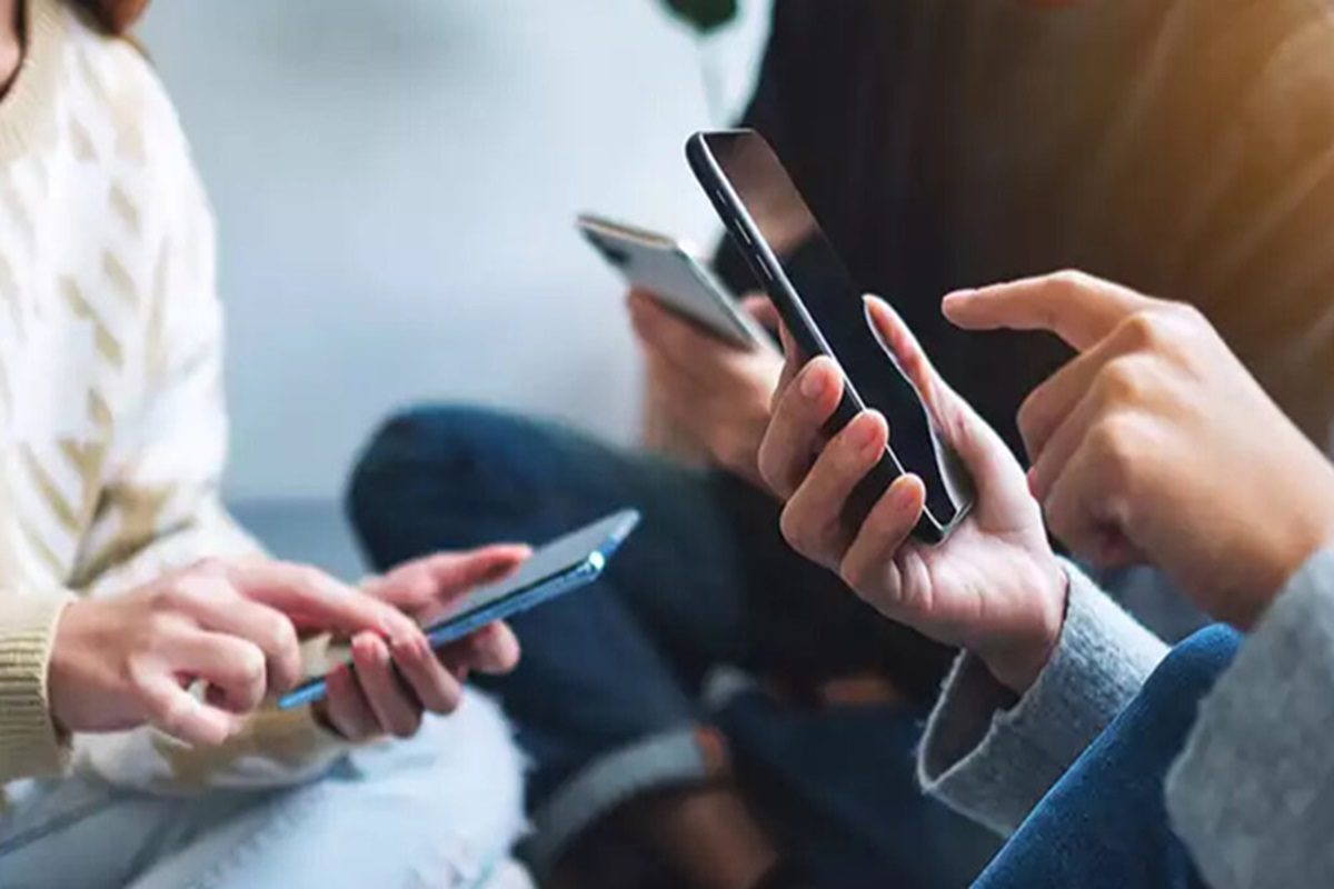 மொபைல் எண் போர்ட்டபிலிட்டி (MNP சேவை) அடுத்த ஆண்டுக்குத் தள்ளிவைப்பு