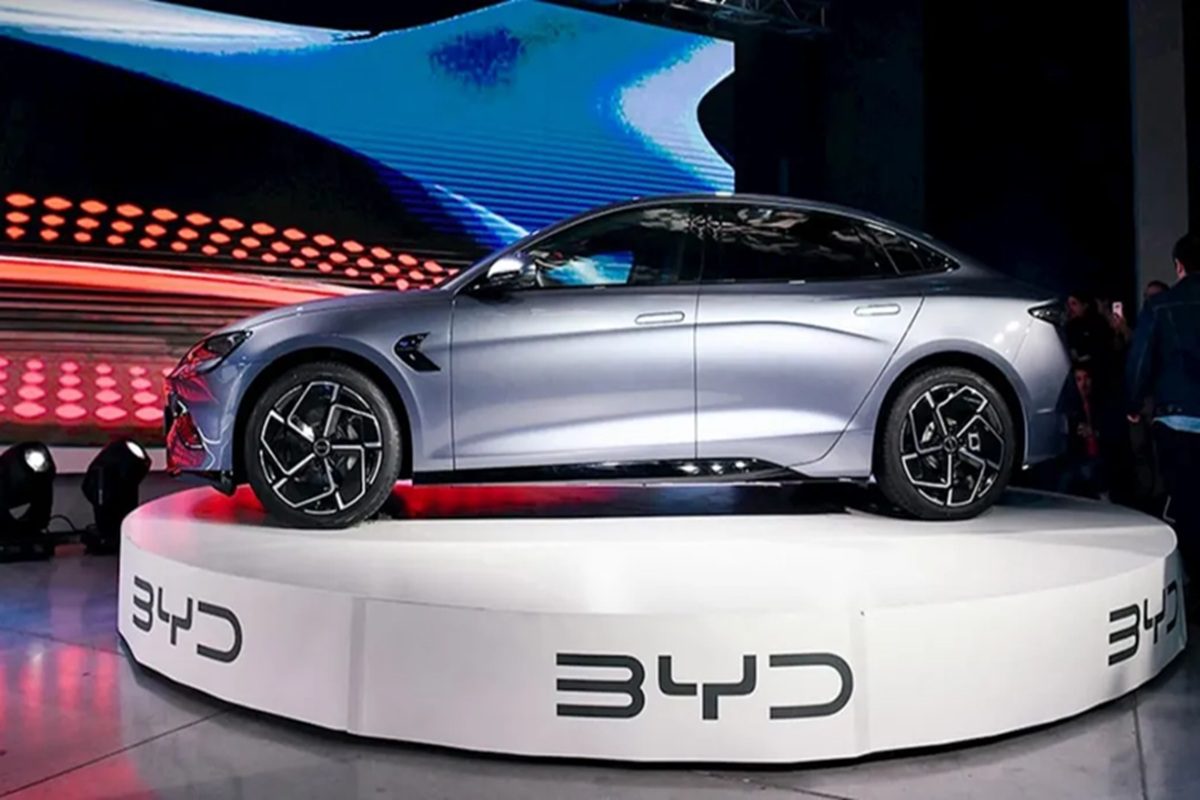 சுங்கத்துறை Vs BYD கார் சர்ச்சை: நுகர்வோர் நலனுக்காக நீதிமன்றம் அதிரடி உத்தரவு!