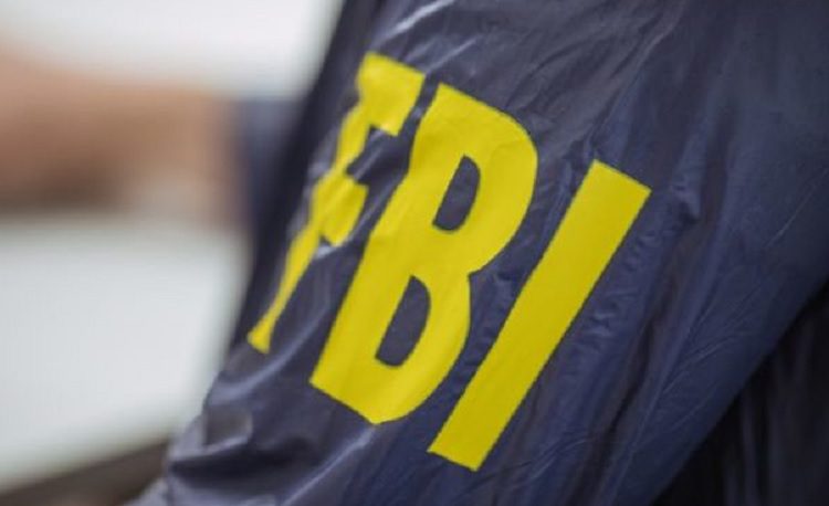 தனது சொந்த நாட்டு செனட்டர்களையே உளவு பார்த்த FBI ஏஜண்டுகள்: திடுக்கிடும் தகவல் !