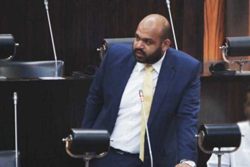 உடனடி விசாரணைக் கோரிக்கை! கிங்ஸ்பரி சந்திப்பு குற்றச்சாட்டு CCTV ஆய்வு செய்ய சானகியன் கோரிக்கை!