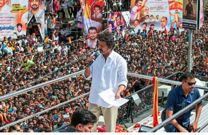 மீண்டும் கரூரில் கொலை திட்டம்: சிம்பிளா எஸ்கேப் ஆன விஜய்… நடந்தது என்ன ?