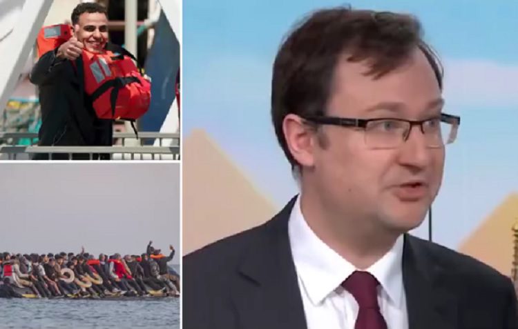 என்னங்கடா நடக்குது ? அகதிகளின் நகைகளை பறித்து விற்று காசை எடுக்க UK அரசு முடிவு !