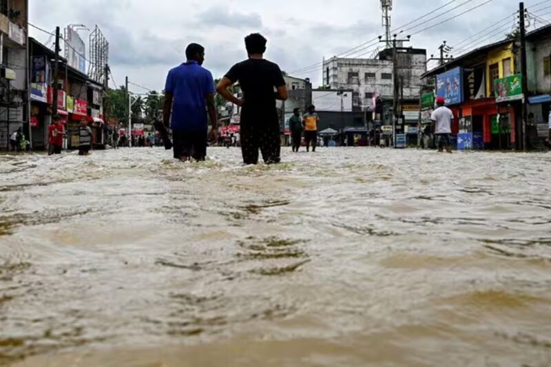 இலங்கையில் பெருந்துயரம்: நிலச்சரிவு, வெள்ளத்தில் சிக்கி 31 பேர் பலி, 14 பேர் மாயம்!